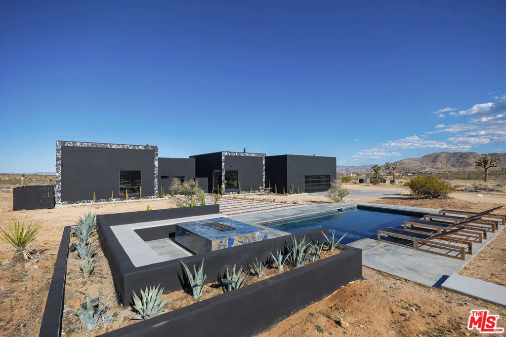 60376 Tacoma Court, Joshua Tree, California 92252 home-pic-32