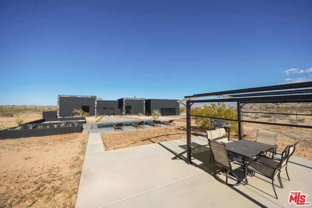 60376 Tacoma Court, Joshua Tree, California 92252 home-pic-34