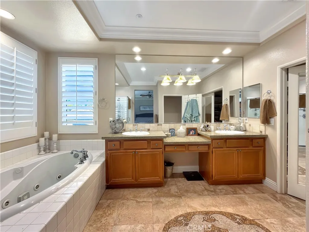 525 Dickinson Circle, Placentia, California 92870 home-pic-19