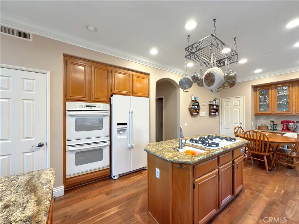 525 Dickinson Circle, Placentia, California 92870 home-pic-9