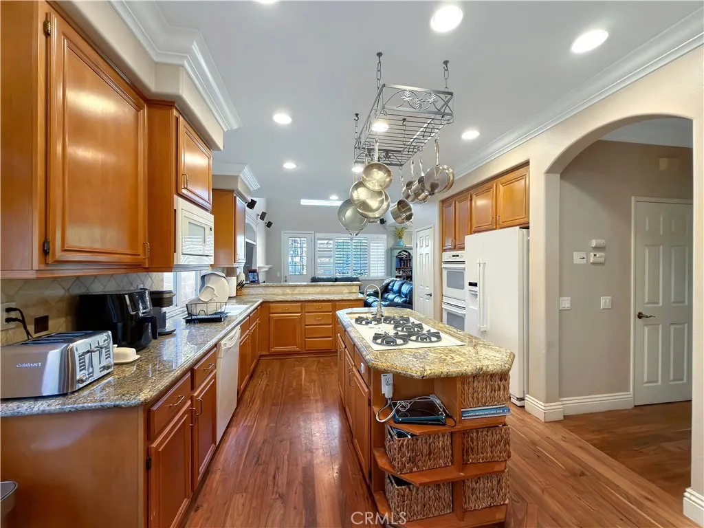 525 Dickinson Circle, Placentia, California 92870 home-pic-7