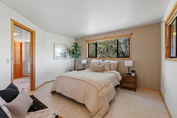 Main house lower level bedroom suite