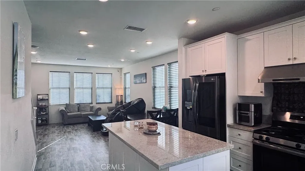 3249 E Butterfly, Ontario, California 91762 home-pic-7