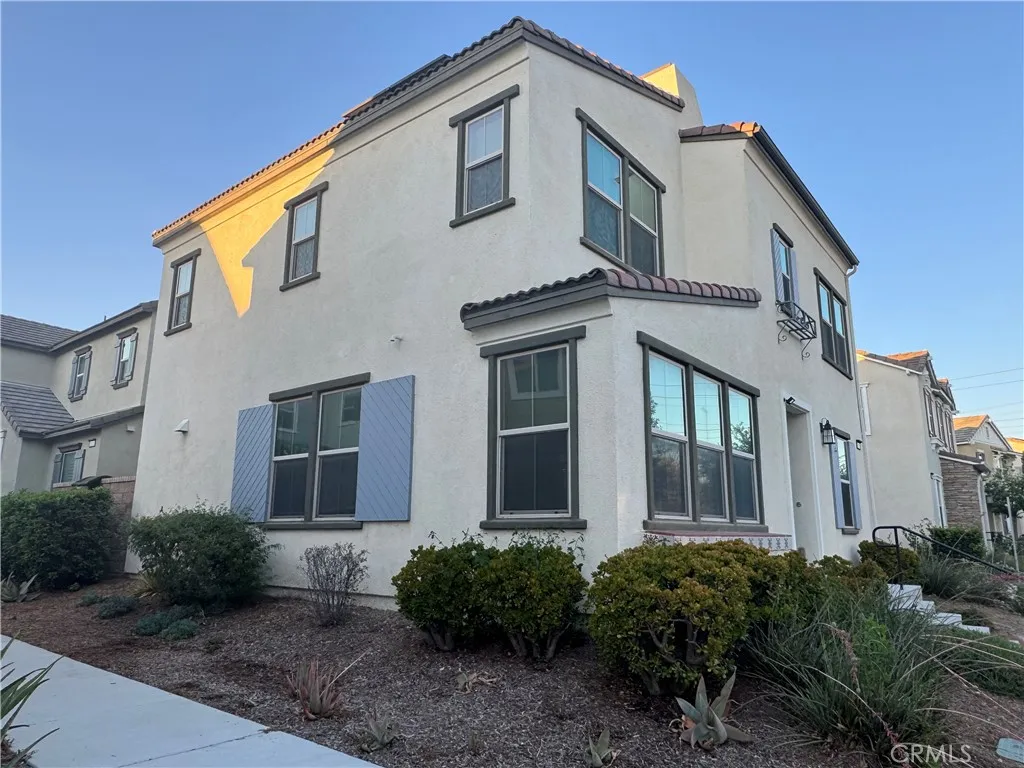 3249 E Butterfly, Ontario, California 91762 home-pic-25