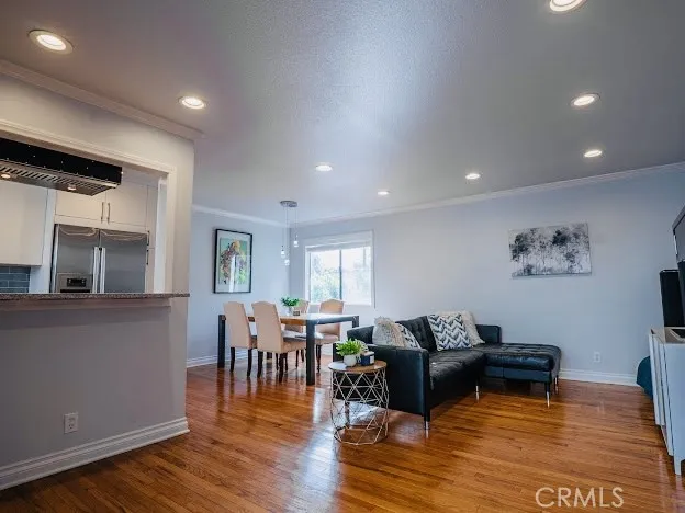 340 E Washington Boulevard 1, Pasadena, California 91104 home-pic-7