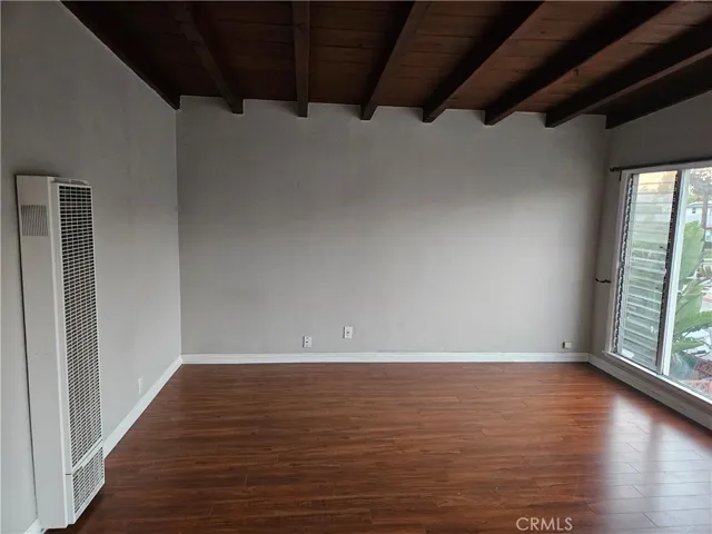 LV ROOM