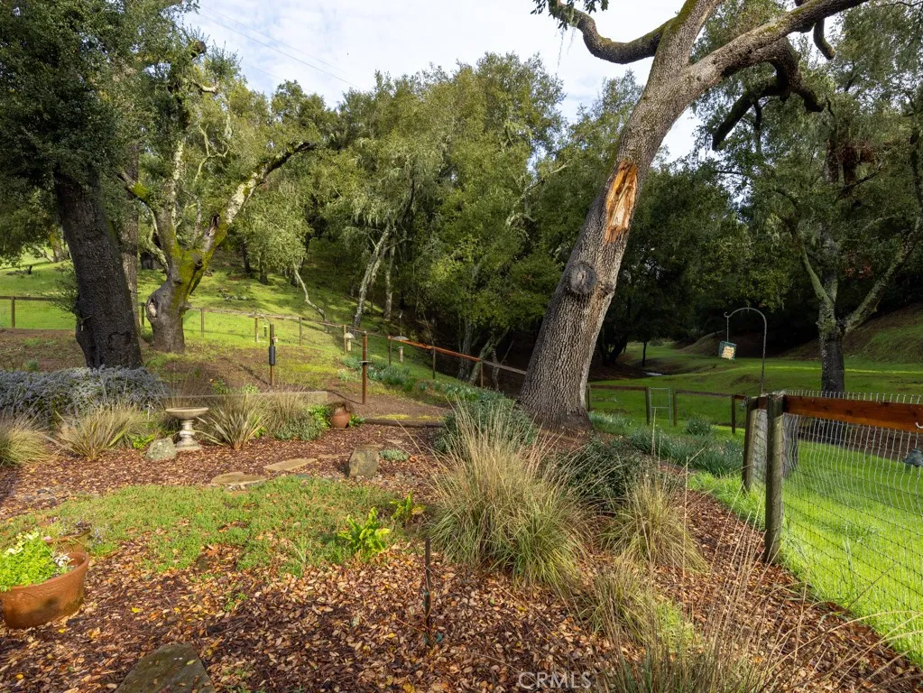 13700 Santa Lucia, Atascadero, California 93422 home-pic-33