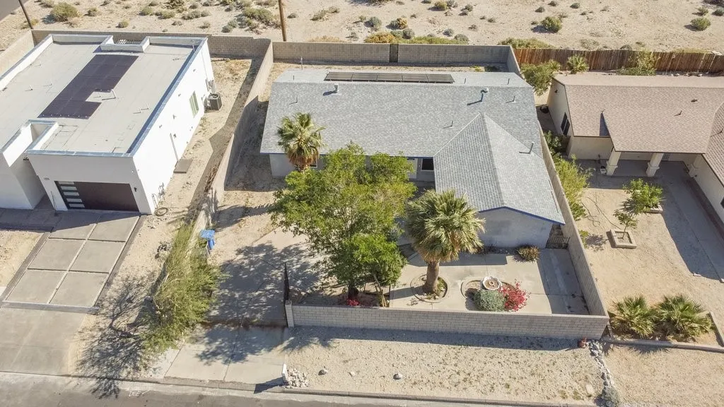 15780 La Vida, Palm Springs, California 92262 home-pic-3