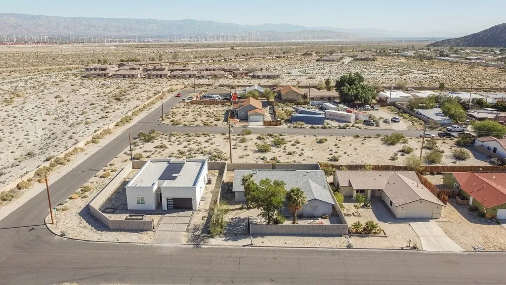 15780 La Vida, Palm Springs, California 92262 home-pic-8
