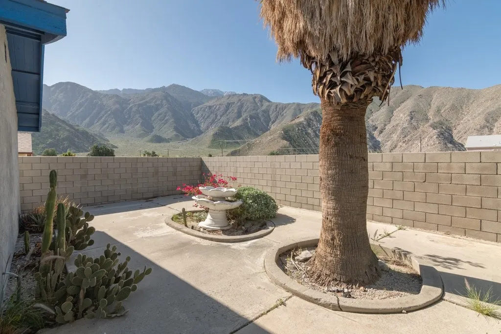 15780 La Vida, Palm Springs, California 92262 home-pic-15