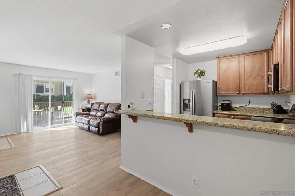 145 W El Norte Pkwy 112, Escondido, California 92026 home-pic-12