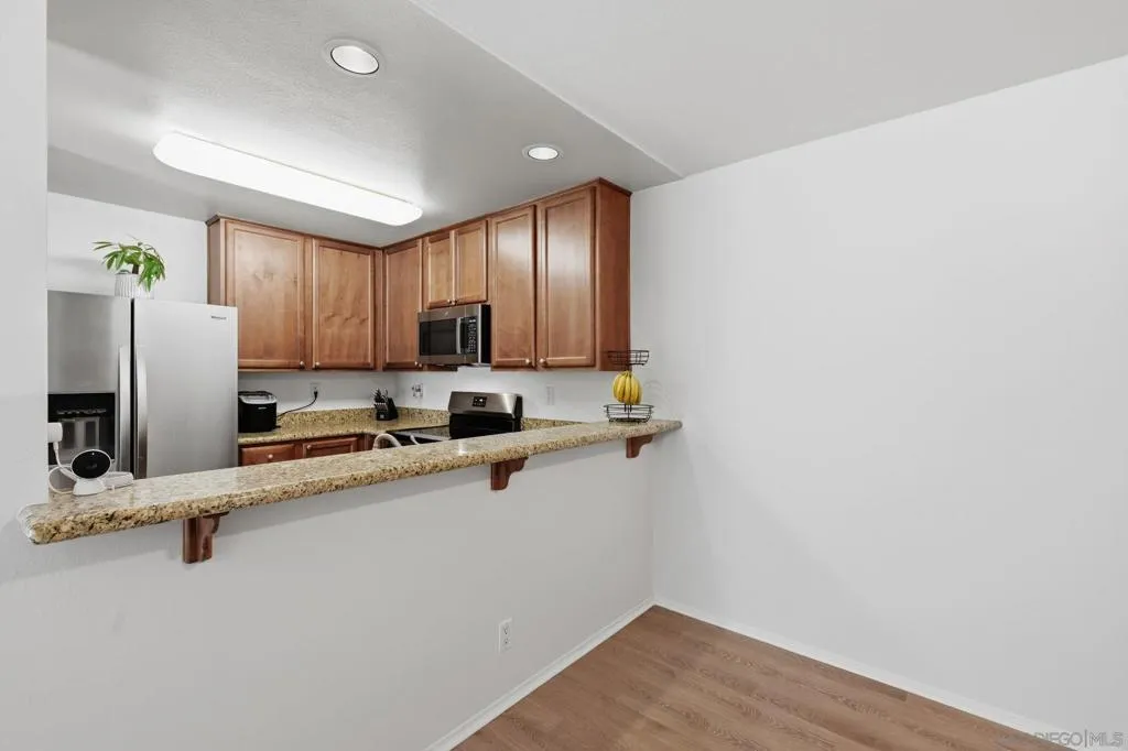 145 W El Norte Pkwy 112, Escondido, California 92026 home-pic-11