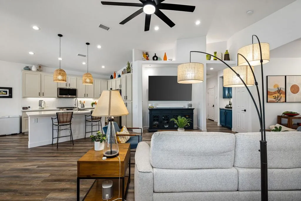 45137 Big Canyon Street, Indio, California 92201 home-pic-9