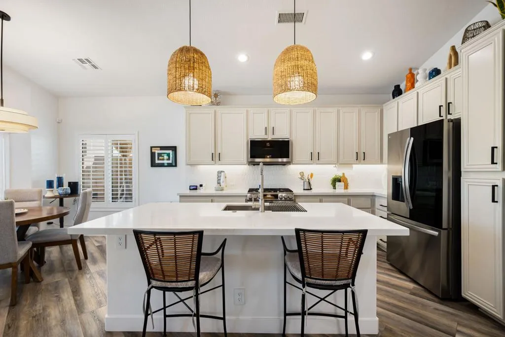 45137 Big Canyon Street, Indio, California 92201 home-pic-11