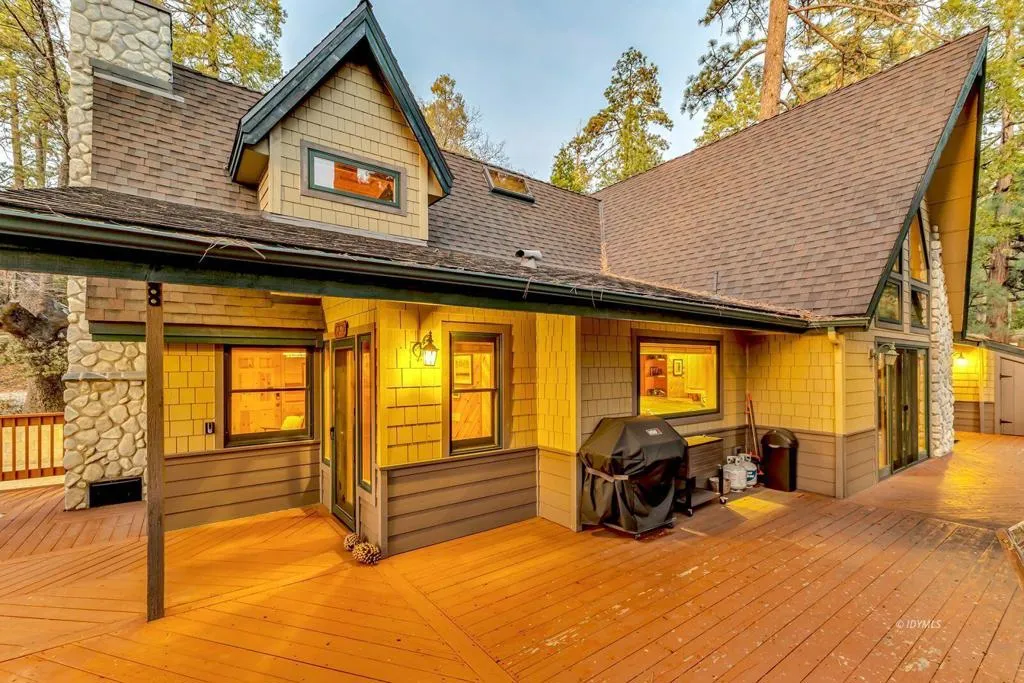 26620 Pine Avenue, Idyllwild, California 92549 home-pic-2