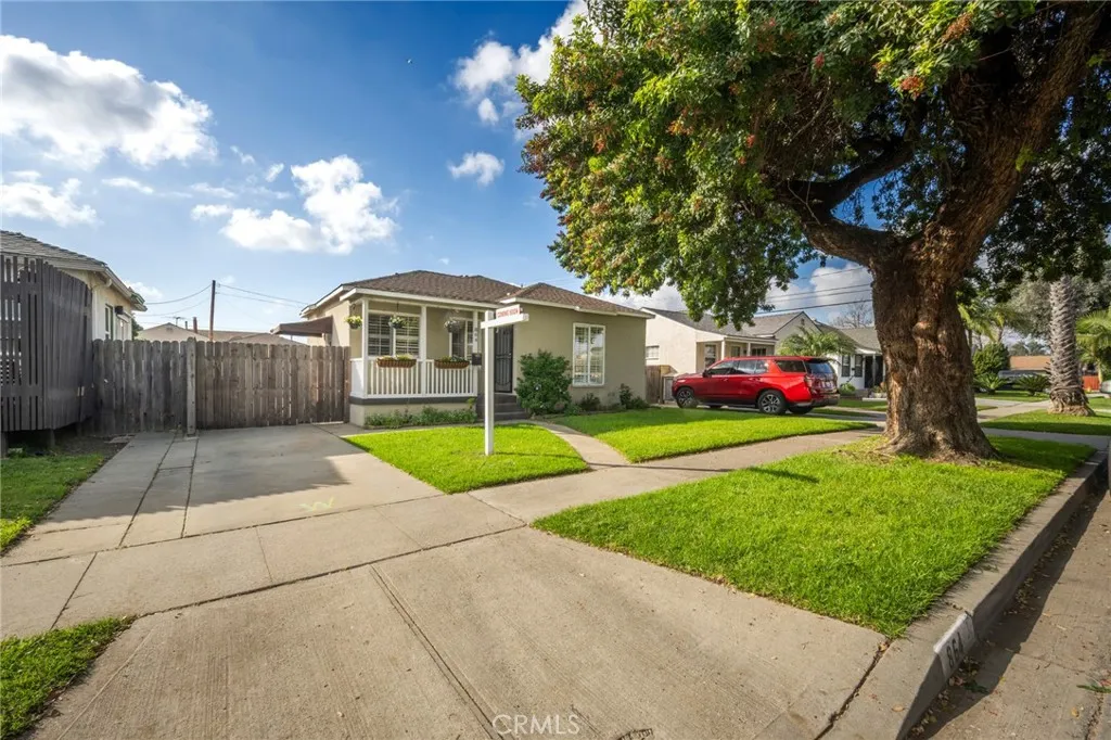 864 W 31st, Long Beach, California 90806 home-pic-5