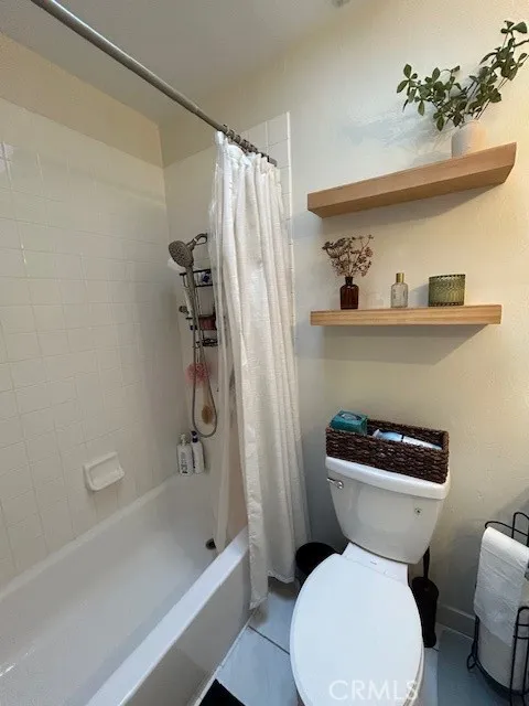 950 W Lambert 4, La Habra, California 90631 home-pic-23