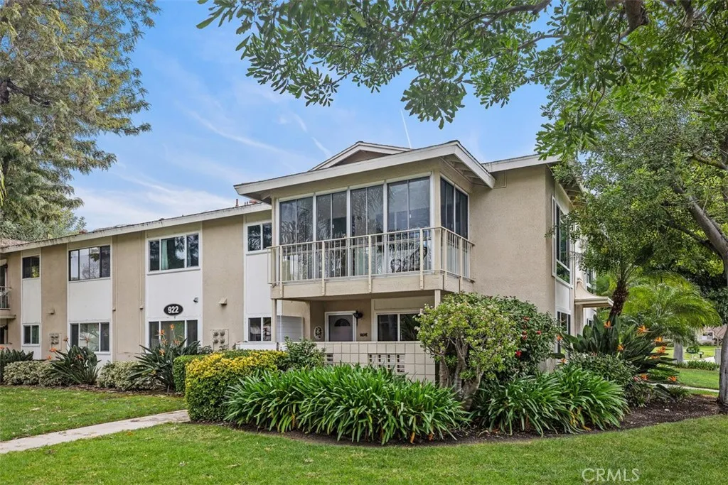 922 Avenida Majorca N, Laguna Woods, California 92637 home-pic-11