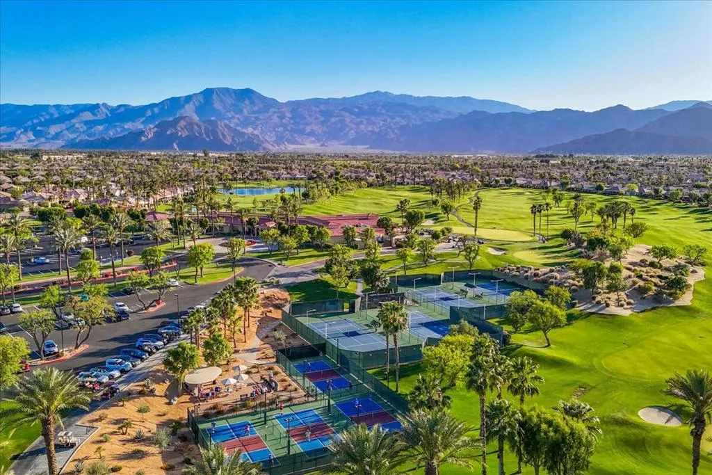 56-Heritage Palms Amenities 2 (17)