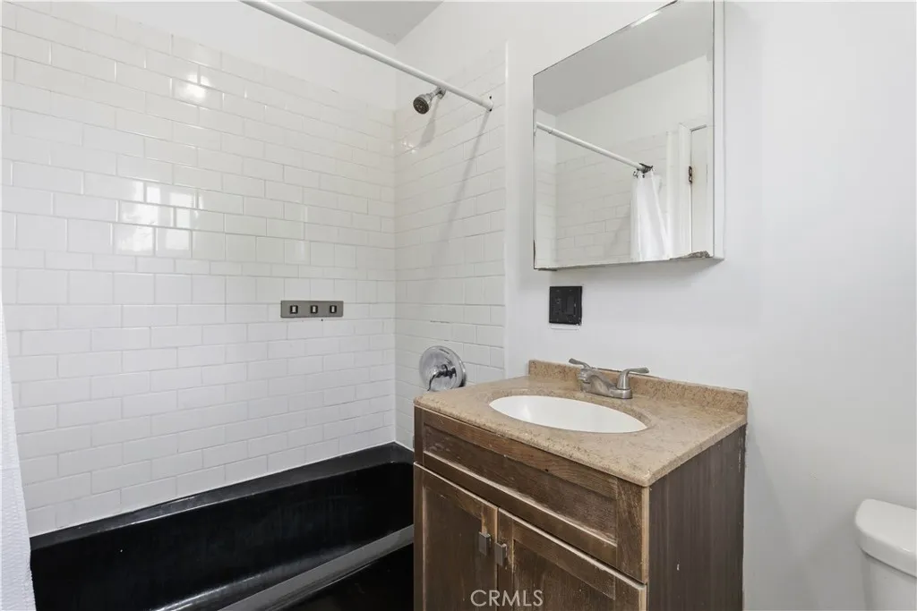 12232 Truesdale, Sun Valley, California 91352 home-pic-40