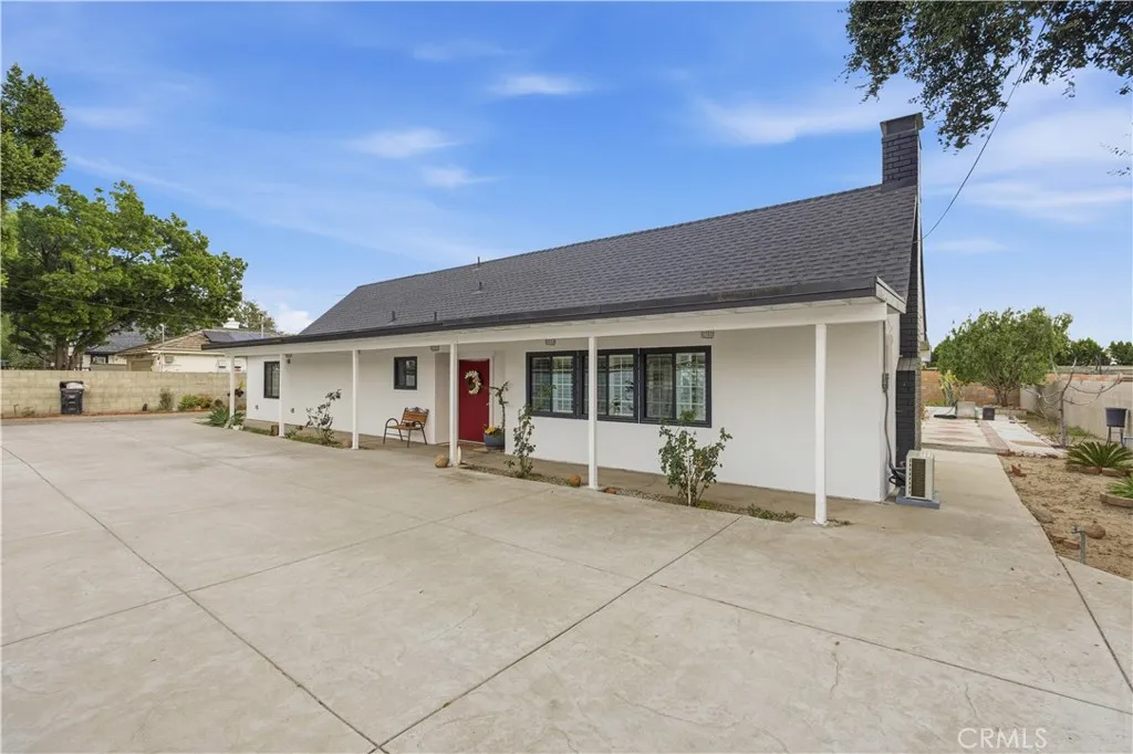 12232 Truesdale, Sun Valley, California 91352 home-pic-2