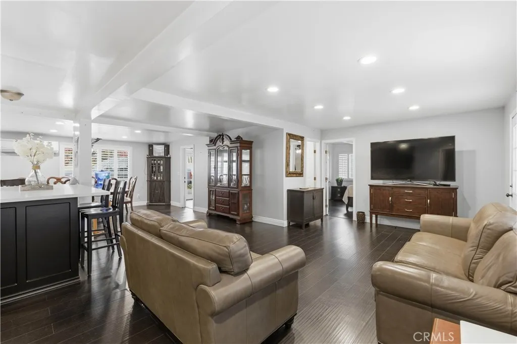 12232 Truesdale, Sun Valley, California 91352 home-pic-12