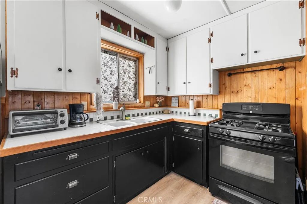 314 Victoria, Big Bear, California 92386 home-pic-13