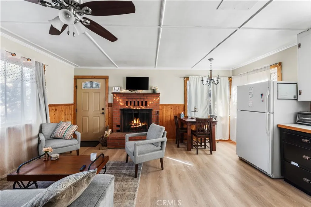314 Victoria, Big Bear, California 92386 home-pic-8