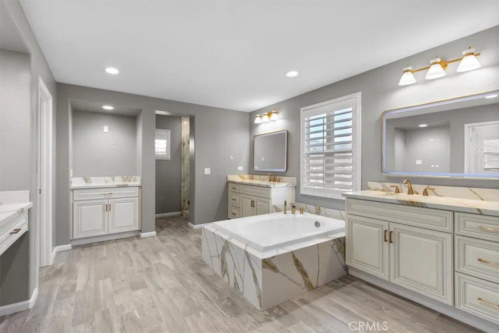 4332 Cantada, Corona, California 92883 home-pic-39