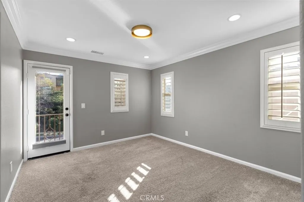 4332 Cantada, Corona, California 92883 home-pic-52