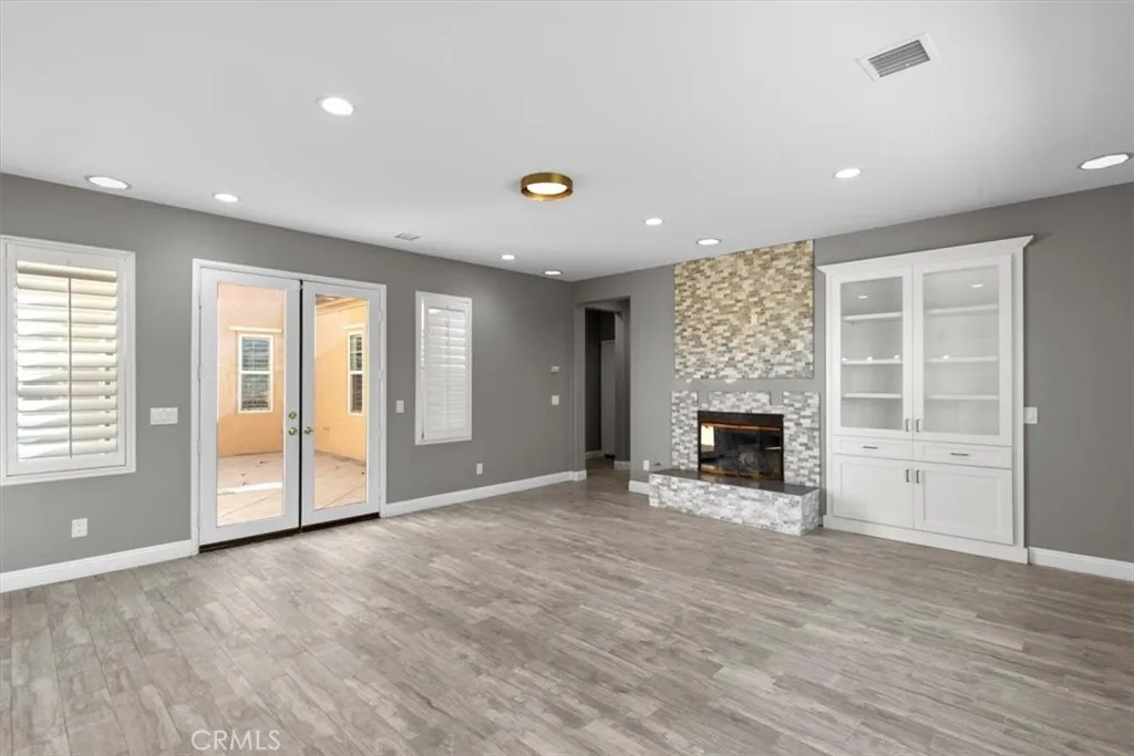 4332 Cantada, Corona, California 92883 home-pic-30