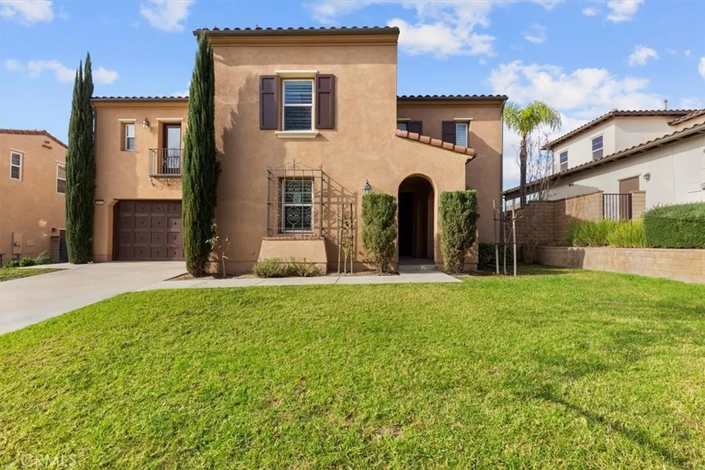 4332 Cantada, Corona, California 92883 home-pic-1