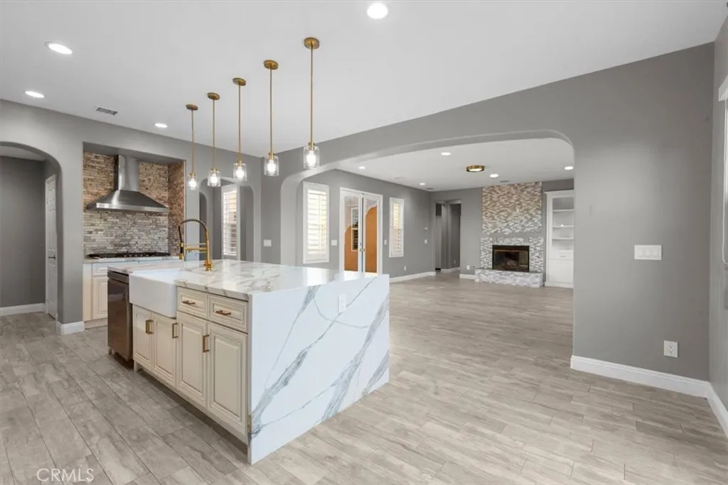 4332 Cantada, Corona, California 92883 home-pic-25