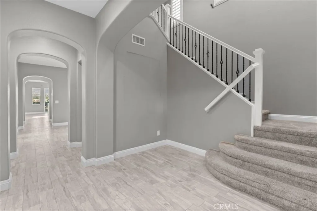 4332 Cantada, Corona, California 92883 home-pic-14