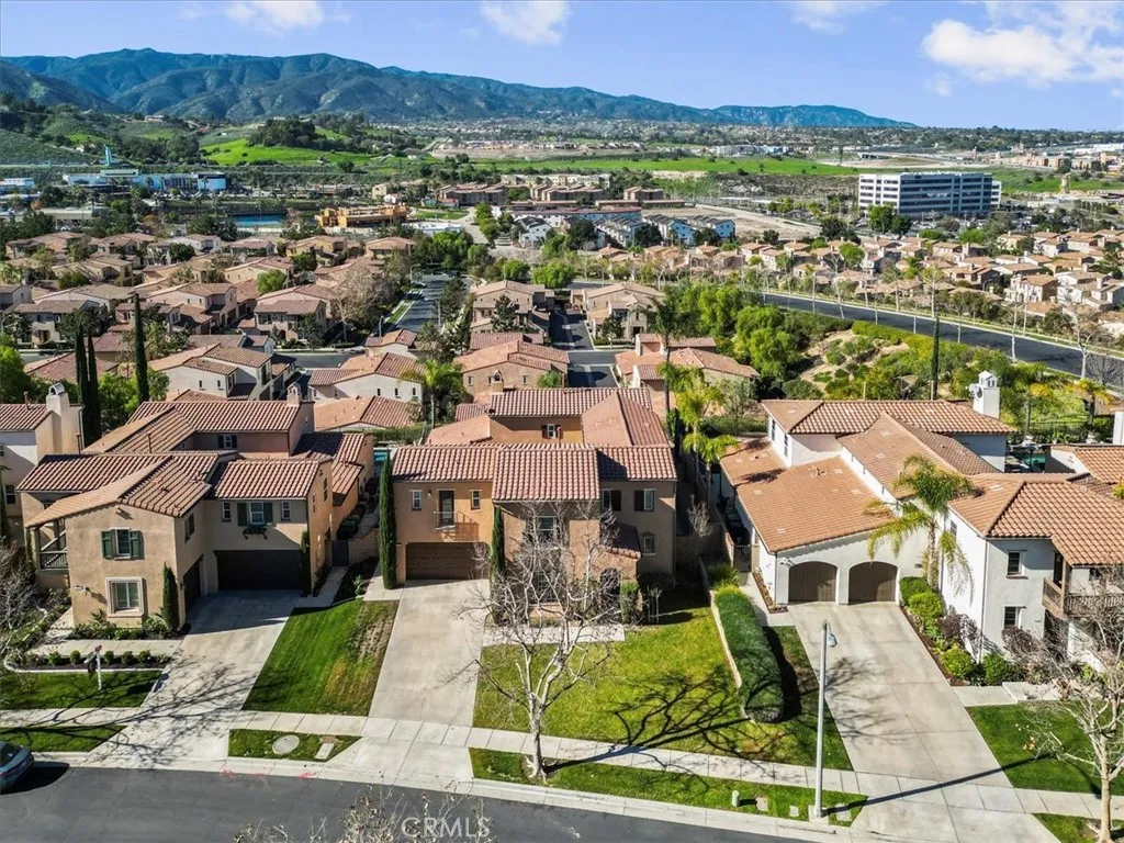 4332 Cantada, Corona, California 92883 home-pic-4