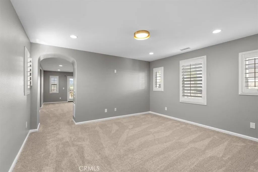 4332 Cantada, Corona, California 92883 home-pic-59