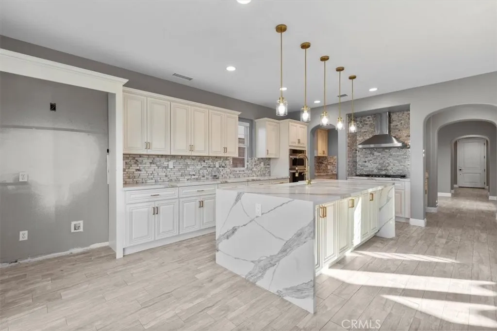 4332 Cantada, Corona, California 92883 home-pic-26