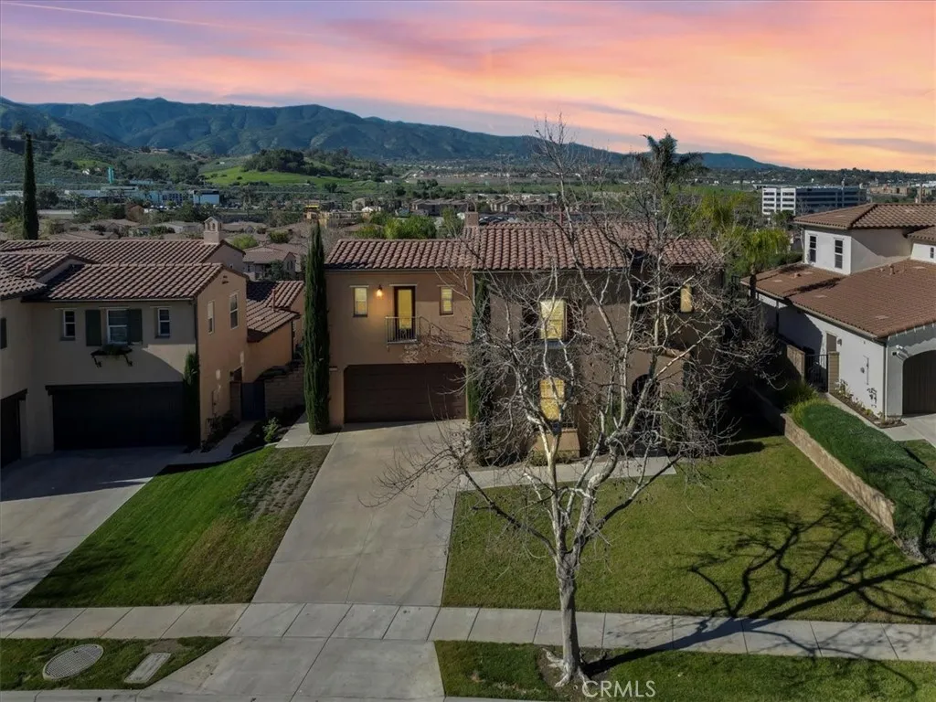 4332 Cantada, Corona, California 92883 home-pic-2