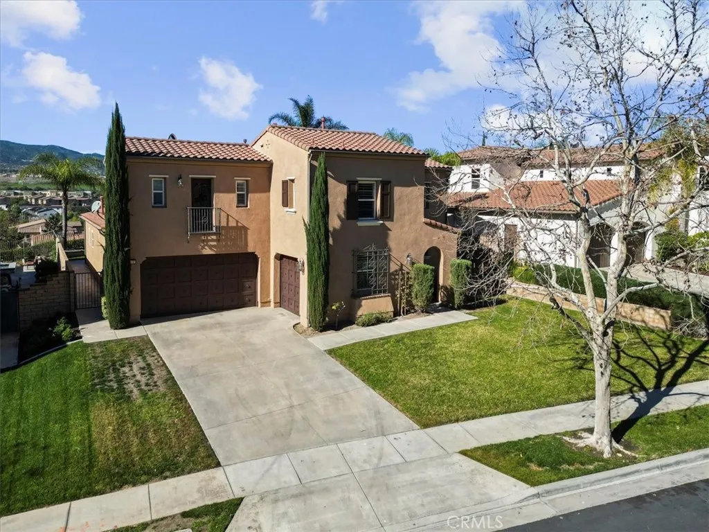 4332 Cantada, Corona, California 92883 home-pic-6