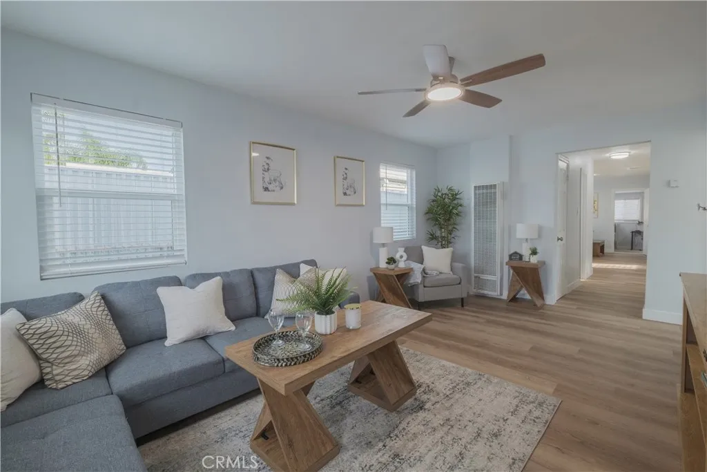 2310 E Stockwell St, Compton, California 90222 home-pic-2