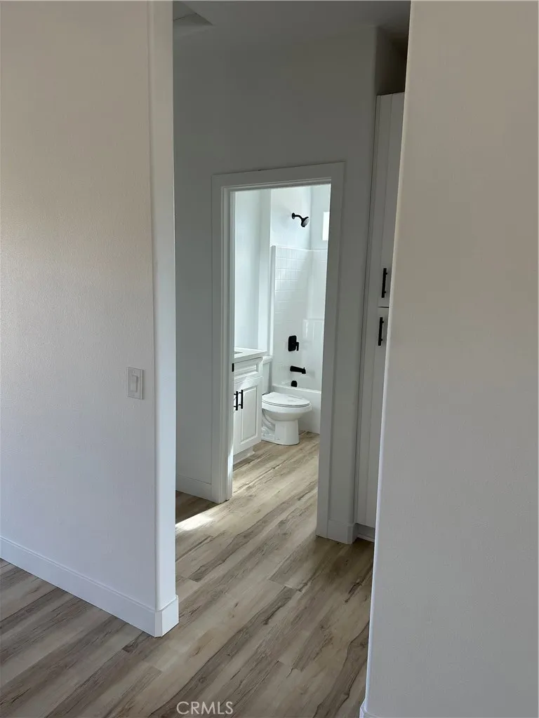 16353 Smokethorn Road, Apple Valley, California 92307 home-pic-13