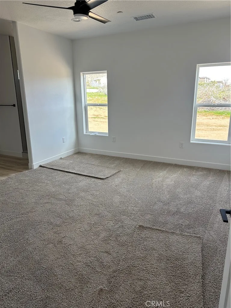 16353 Smokethorn Road, Apple Valley, California 92307 home-pic-17
