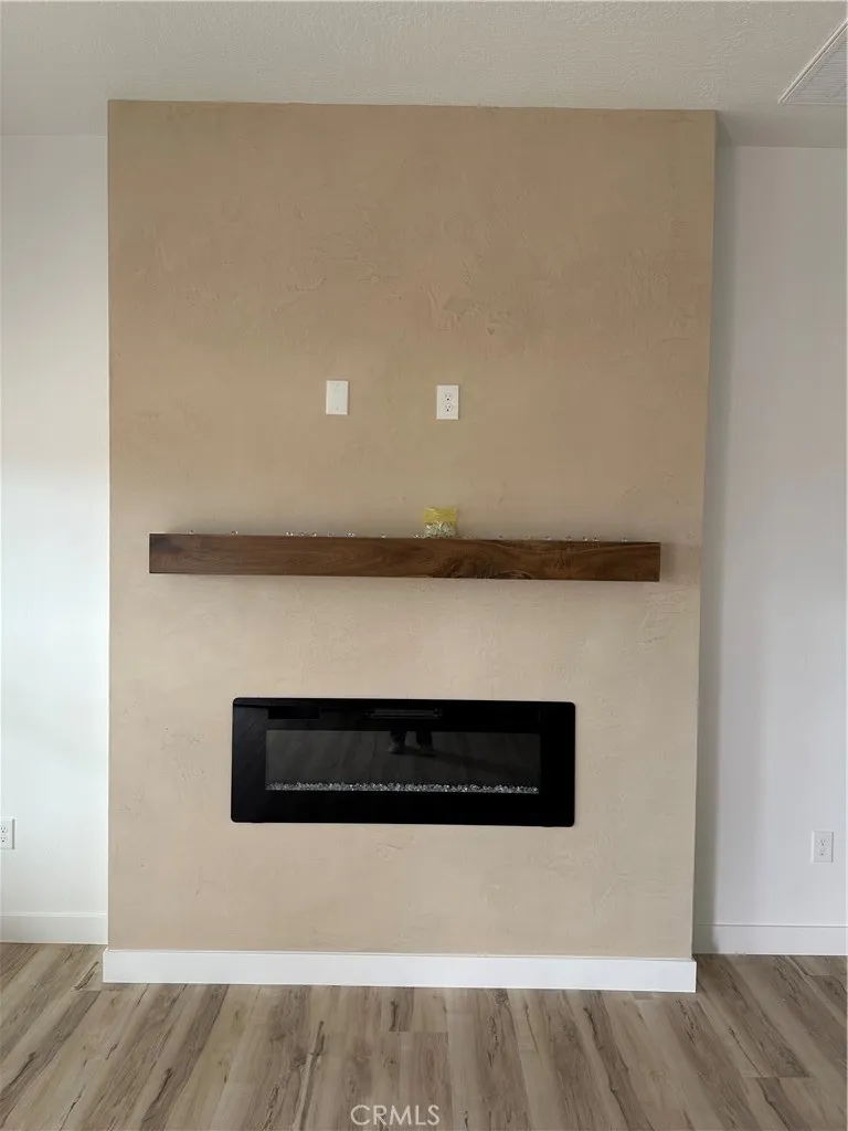 16353 Smokethorn Road, Apple Valley, California 92307 home-pic-6