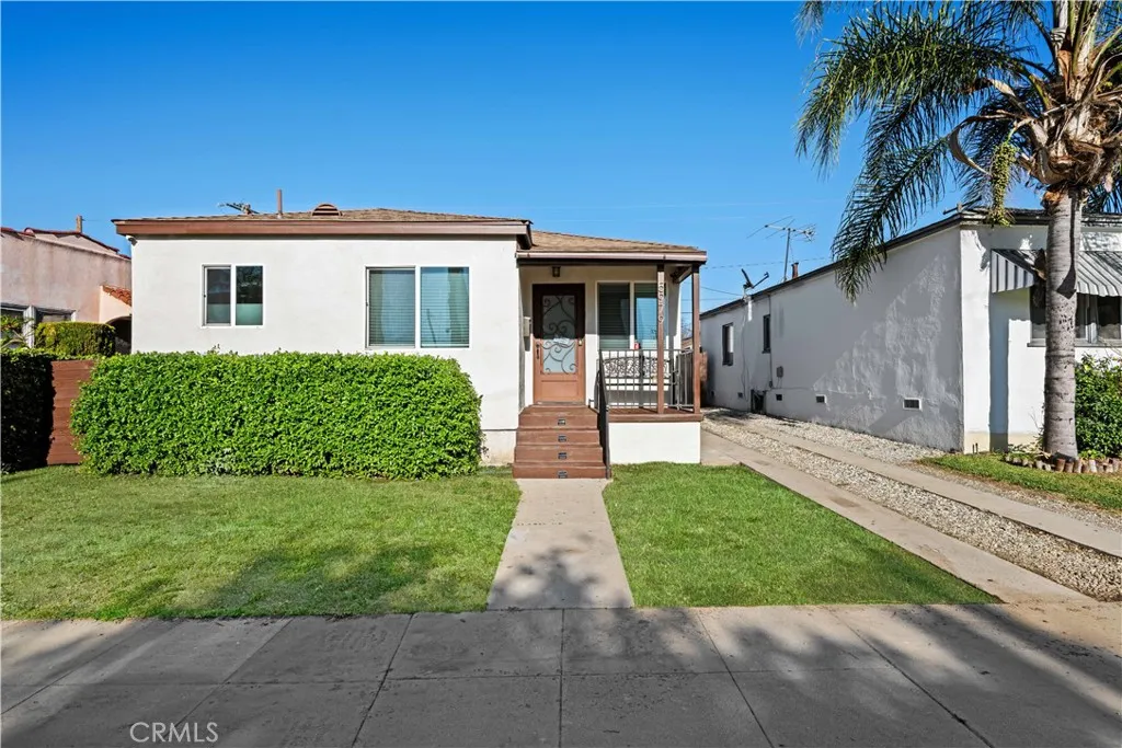 5979 Hereford, Los Angeles, California 90022 home-pic-1