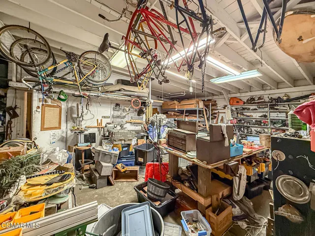 iShop Garage Space7