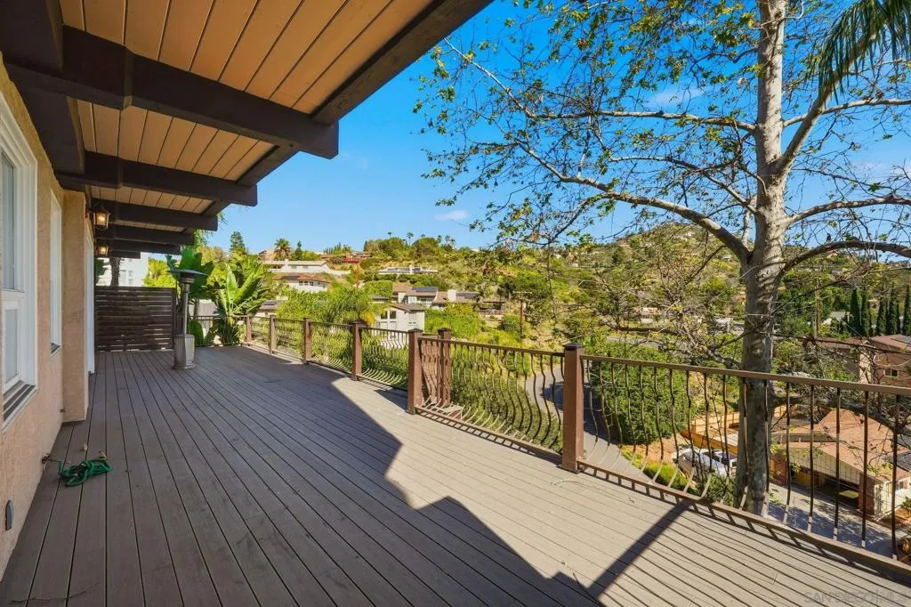 9610 Vista Del Sol, Spring Valley, California 91977 home-pic-47