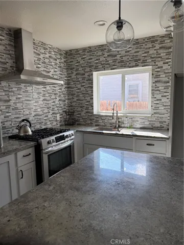 242 E M, Colton, California 92324