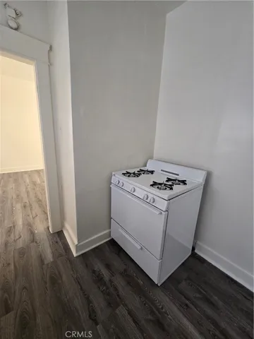551 W 10th Street 3, Long Beach, California 90813