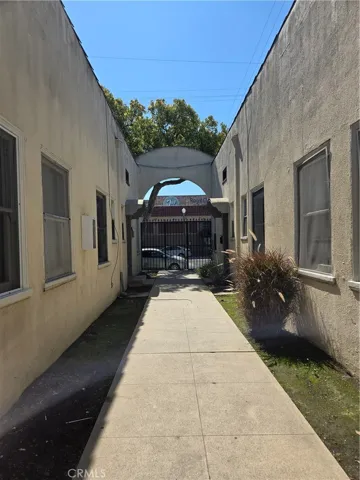 551 W 10th Street 3, Long Beach, California 90813