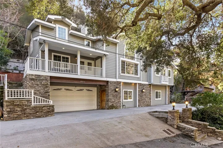 30032 Oak Lane, Silverado Canyon, California 92676